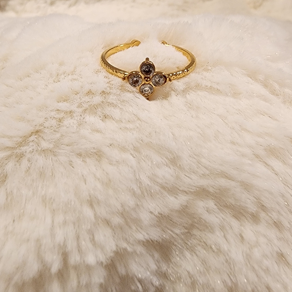 Gold Crystal Cluster Ring - Picture 3 of 4